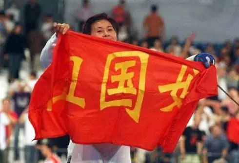 奥运冠军击剑香港_第一个击剑奥运冠军_奥运冠军击剑江