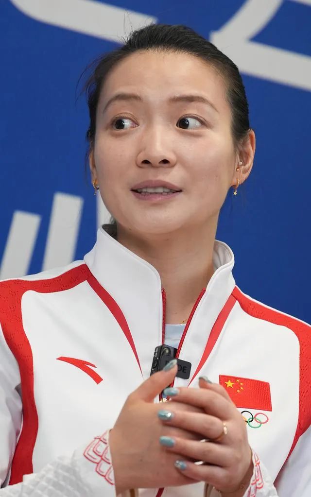 游泳冠军美甲是谁_美甲运动员_游泳美甲冠军是什么级别