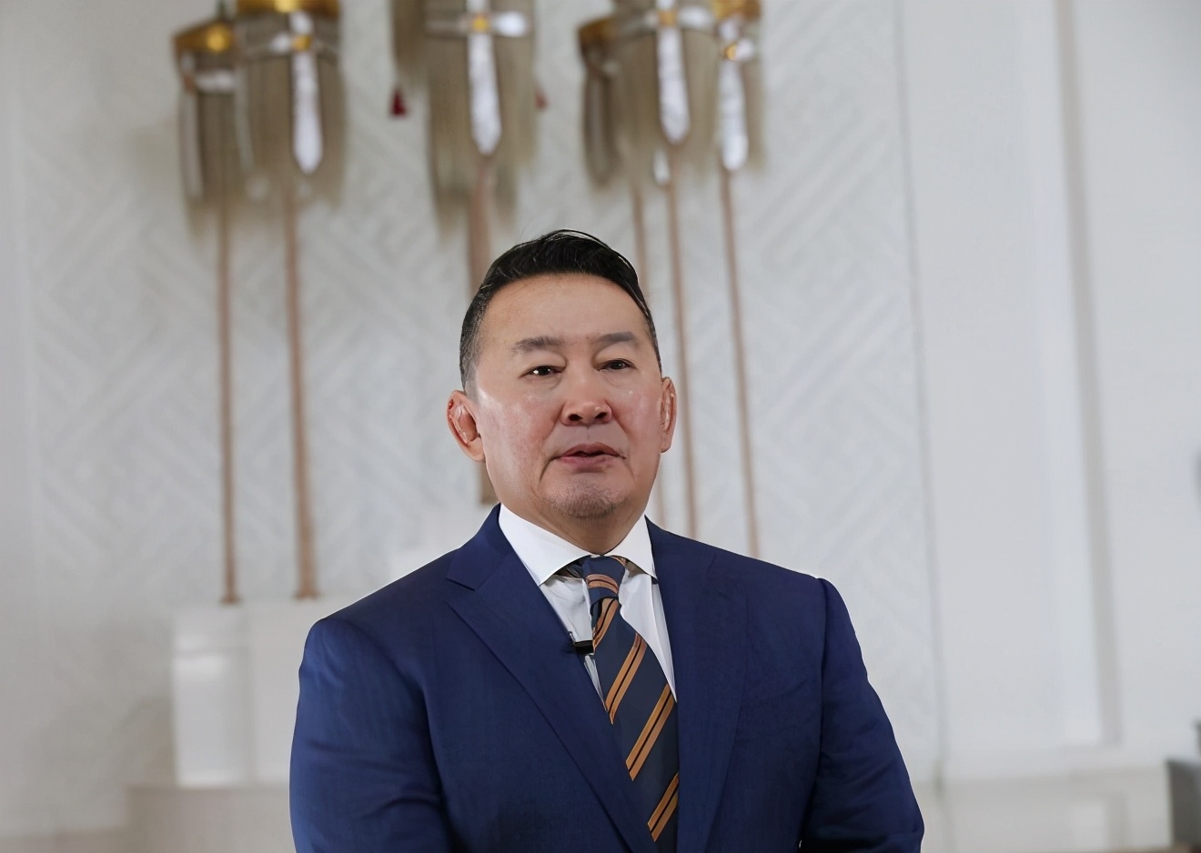 蒙古国传统生活方式英语_传统的国家英语_古老传统英语