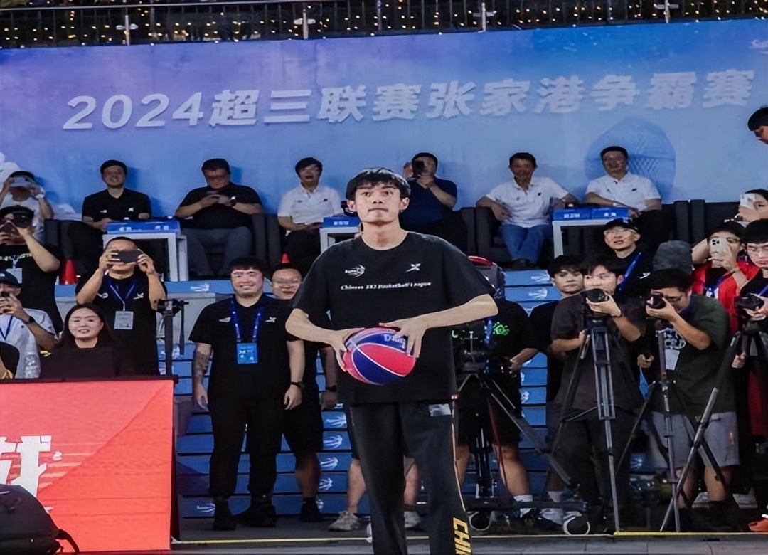 篮球冠军锦旗怎么写_篮球锦旗内容_篮球冠军锦旗