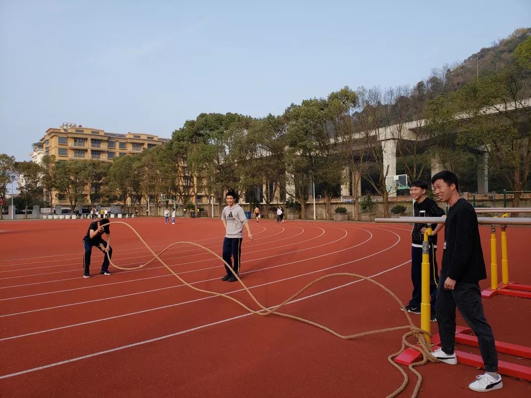 陕西篮球中考视频教程_陕西初中篮球技巧比赛时间_篮球初中陕西技巧比赛时间多长