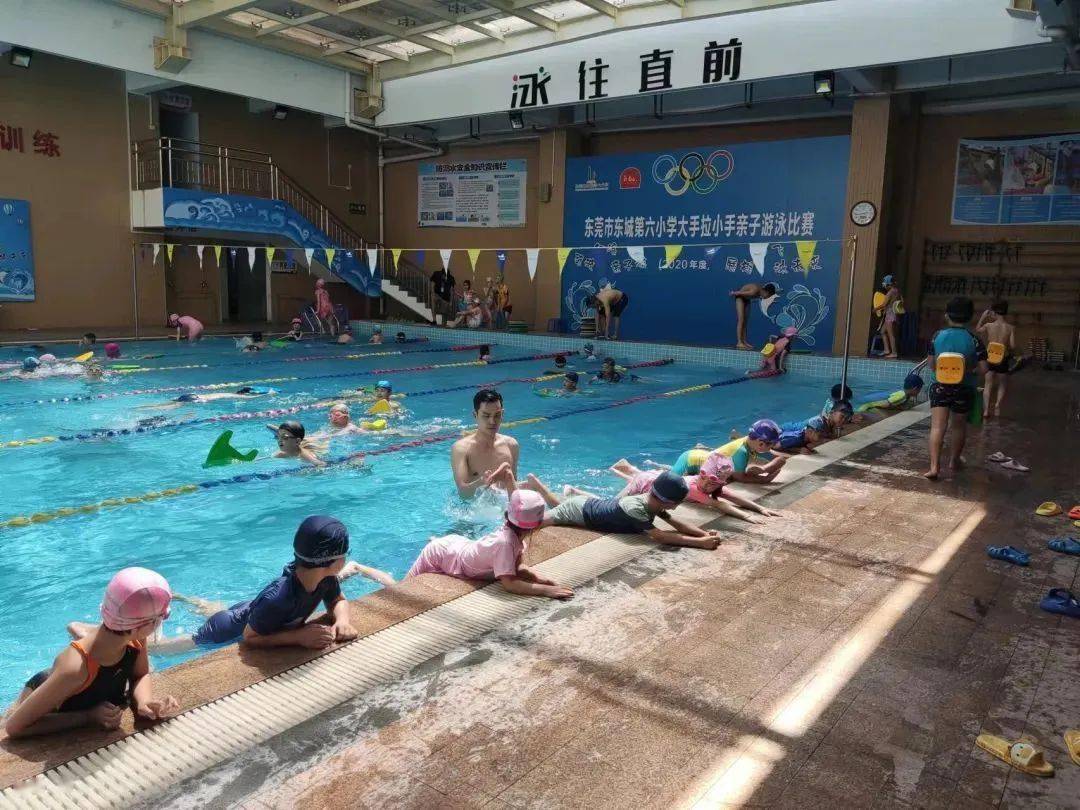 青少年游泳冠军照片图片_青少年游泳冠军照片高清_青少年游泳冠军照片